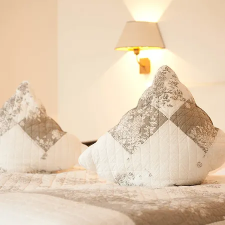 Bernhard's Hotel