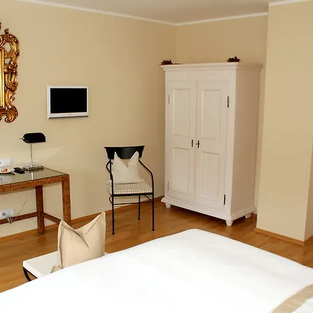 Hotel Bernhard's 3*
